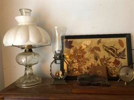 lots of hurricane lamps.