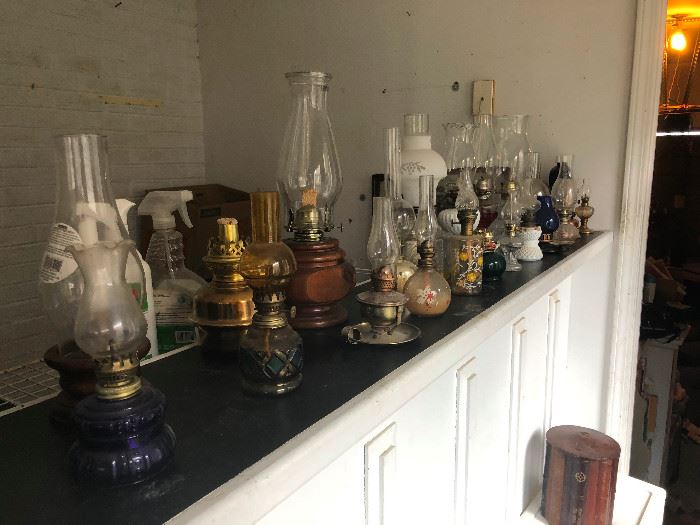 Look at all these hurricane lamps!