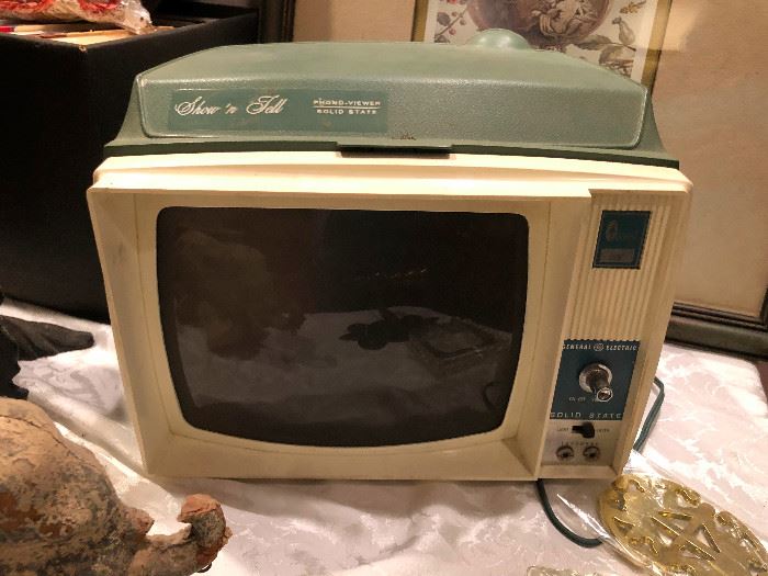 look at this 60s portable TV!
