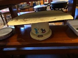 antique baby scale (my baby would have broke that thing)