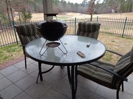 patio furniture w/4 chairs