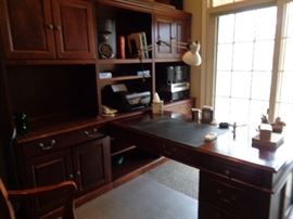 nice office furniture