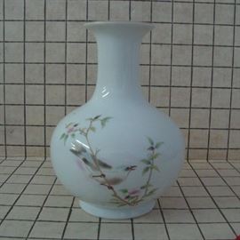 Asian Bird Vase