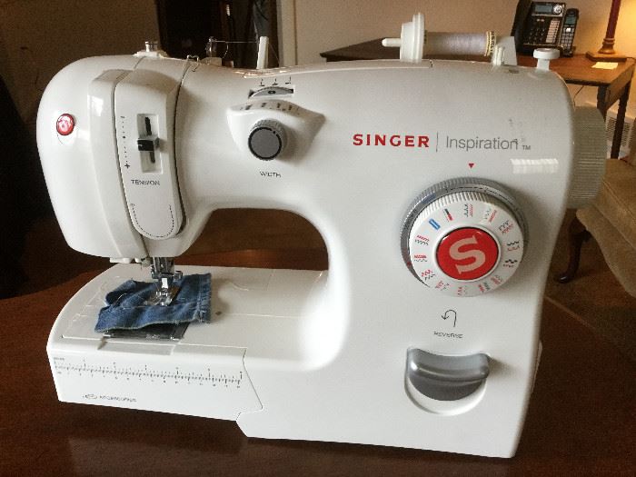 Singer Sewing Machine https://ctbids.com/#!/description/share/87983