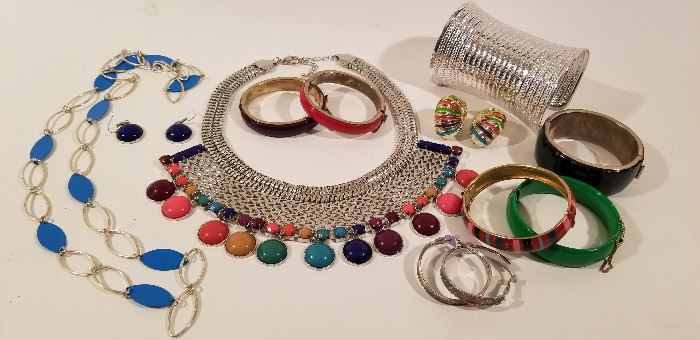 Colorful Beaded Costume Jewelry Set https://ctbids.com/#!/description/share/89483