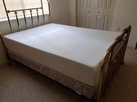 Full Size Bed  Foam Mattress