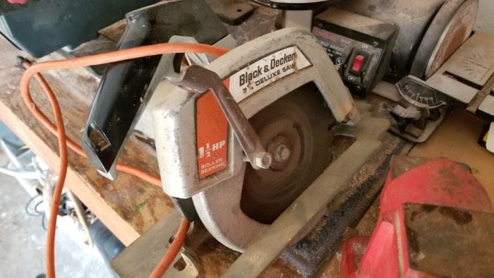 1.5 horsepower circular saw