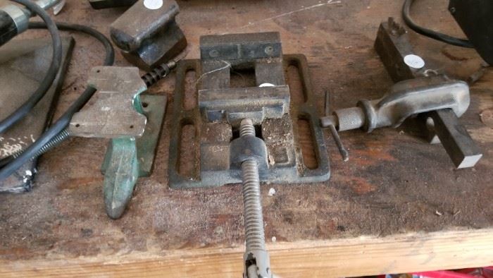 Vise and small anvils