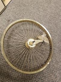 Assorted vintage bike rims (low Rider gold)