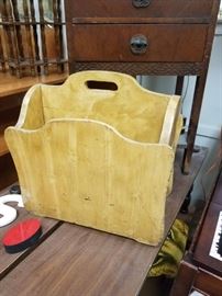 Solid wood magazine rack
