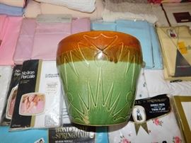 Roseville Pottery Jardinere