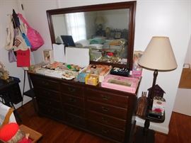 Link Taylor Dresser with Mirror