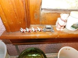 Small Lesney Carriage