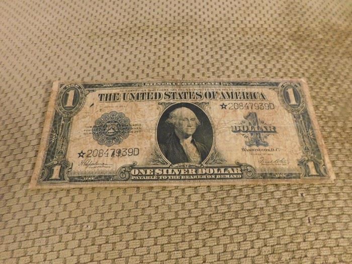 1923 U.S. Large Note One Dollar Star Serial