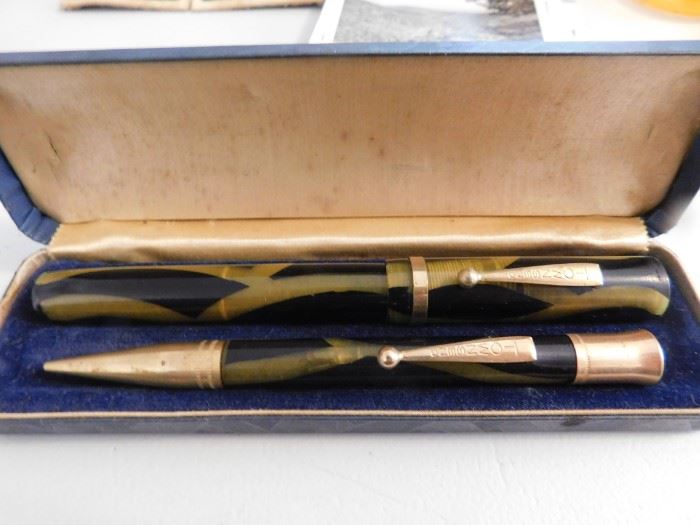 Early Fountain Pen and Pencil Set(Bladder Damage)
