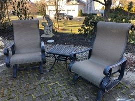 Carlsbad Sling back Swivel Patio Chairs & Side Table