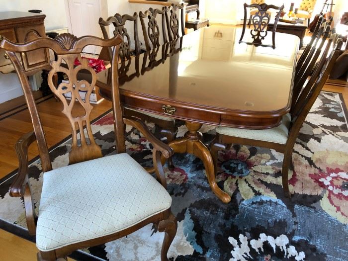 Double Pedestal Dining Room Table w/ 2 Leaves and           8 Chippendale Style Chairs