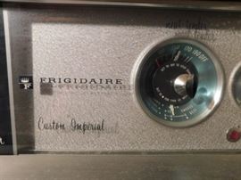 Custom Imperial 1960 FRIGIDAIRE stove