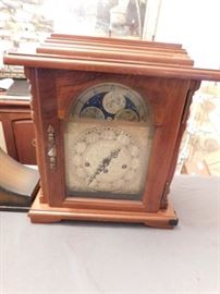 Mantle clock