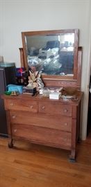 Antique Crest of drawers with mirror 