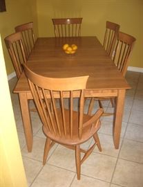 Pine Table w/6 Chairs, 2 armed captain's chairs, made in Canada