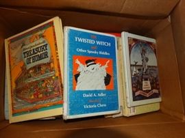 Large lot of non fiction kids books..