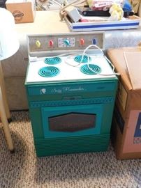 Vintage Suzy Homemaker Oven