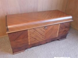 Lane Cedar Blanket Chest