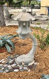 Garden lantern statuary