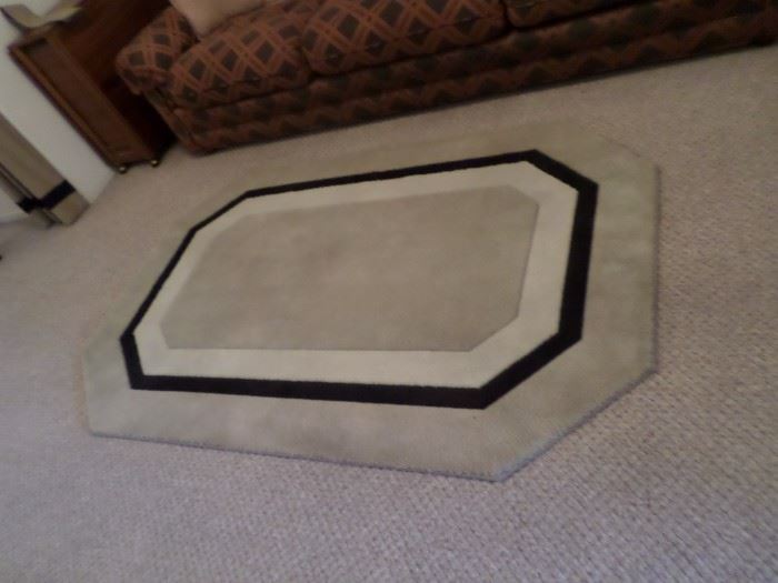 Custom area rug there are 3 all different sizes, but all  the same pattern