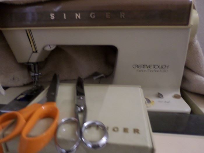 Singer Sewing Machine  Surger available also