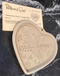 Pampered Chef Anniversary Heart Cookie Mold 