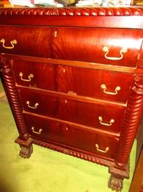Chest of drawers circa 1820