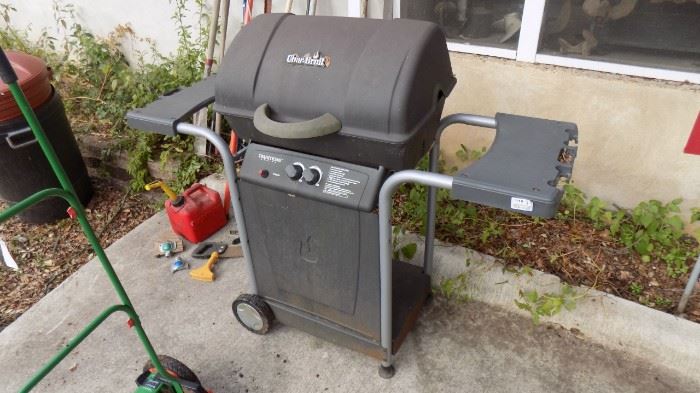 Charbroil gas grill