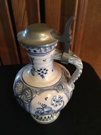 BLUE & WHITE PEWTER TOP