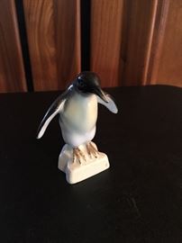 PORCELAIN PENGUIN