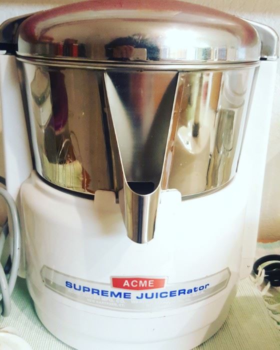 Vintage acme supreme juicerator 