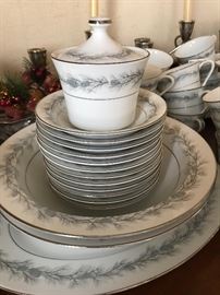Style House China 71 Pieces - Duchess