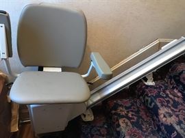 3 Harmar Stair gliders - 2 accommodates 8 steps 1 accommodates 5 steps - work - no paperwork