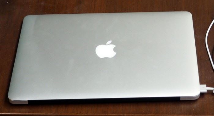 Apple MacBook Air Model #A1466