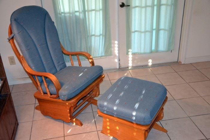 Glider chair with ottoman