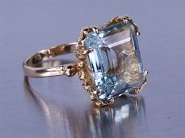 High-Grade Natural Aquamarine Estate Ring; 18k