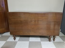 Cherry dropleaf table