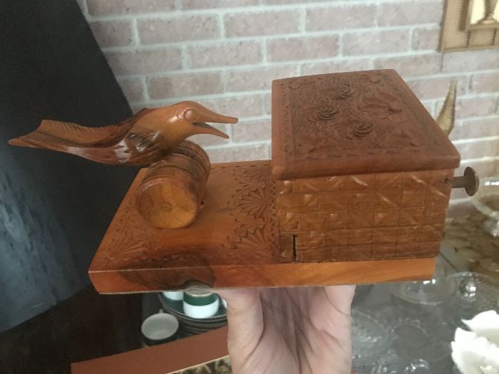 Vintage wooden bird cigarette box