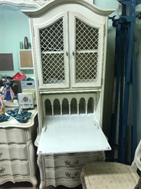 French Provincial furniture