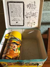 VINTAGE 1964 THE FLINTSTONES LUNCHBOX W/ MATCHING THERMOS