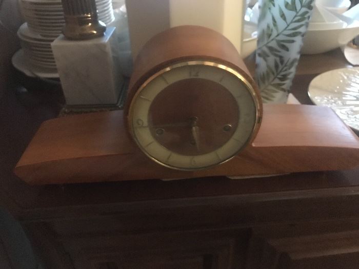 VINTAGE WOODEN MANTEL CLOCK- 1970 AUG. SCHATZ & SOHNE- MADE IN GERMANY