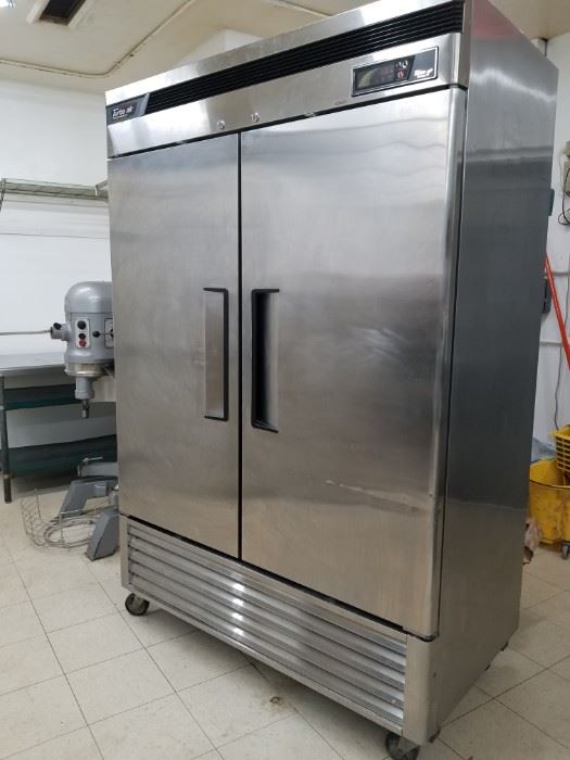 Turbo-Air model #TSR-49SD stainless steel 2 door upright reach-in, self-contained refrigerator $1895