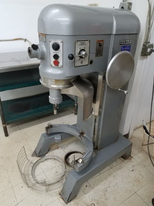 Hobart model #H600 60 qt. mixer with back plate & cage 208-230v 2hp 3ph (no bowl or attachments) Excellent used condition works nice & quiet $4500