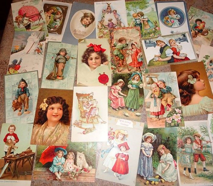 Collection of Over 1000  Postcards